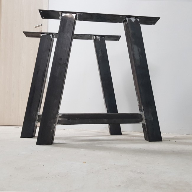 2x Metal table legs - A shaped - A8080